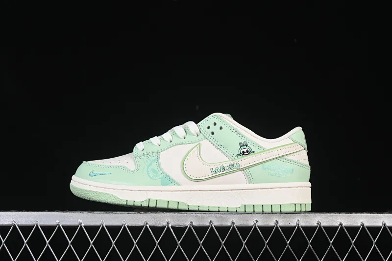 All categories Nk SB Dunk Series Nk SB Dunk Low High-end customized low-top sneakers Nike SB Dunk Low Beige Labubu Anniversary high-end customized low-top casual sneakers SR2025-006